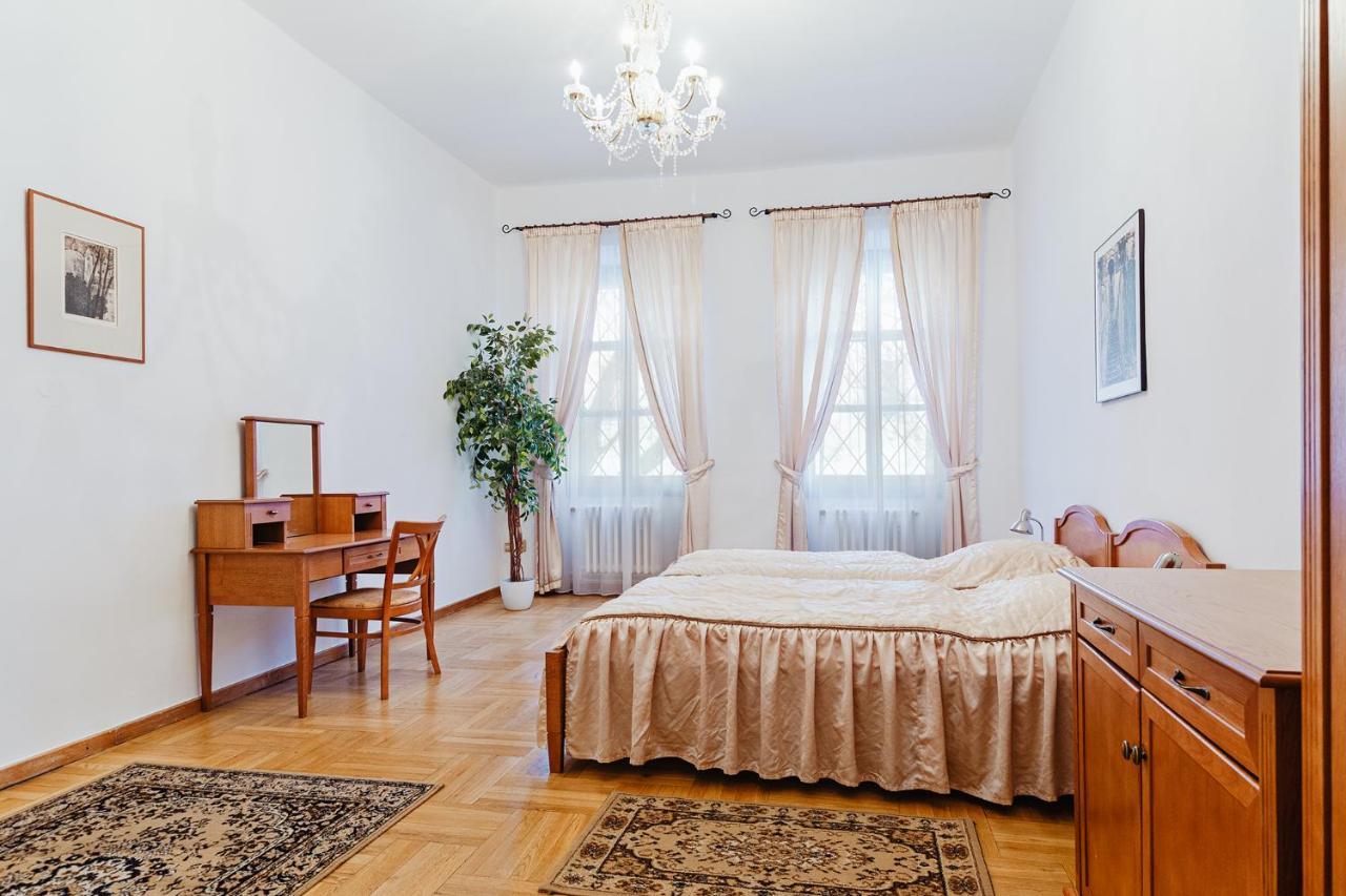 U Cerneho Medveda- At The Black Bear Apartman Prága Kültér fotó